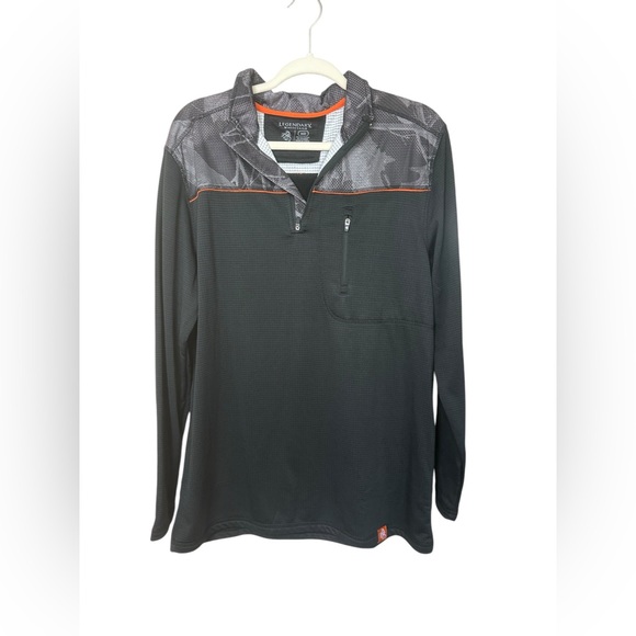 Legendary Whitetails Other - Legendary Whitetails Men’s Quarter Zip Performance Pullover Camo Yoke Size M